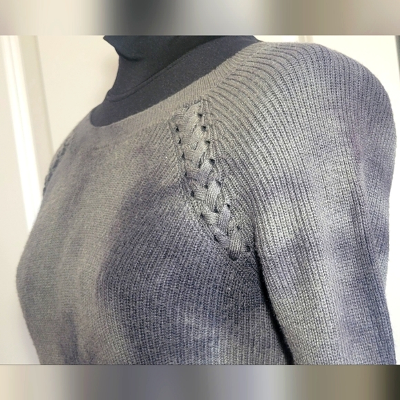 American Eagle AEO olive green sweater braid accent - Picture 6 of 8